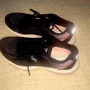 Women’s Ryko Tennis Shoes size 10, black trimmed with pink and white.